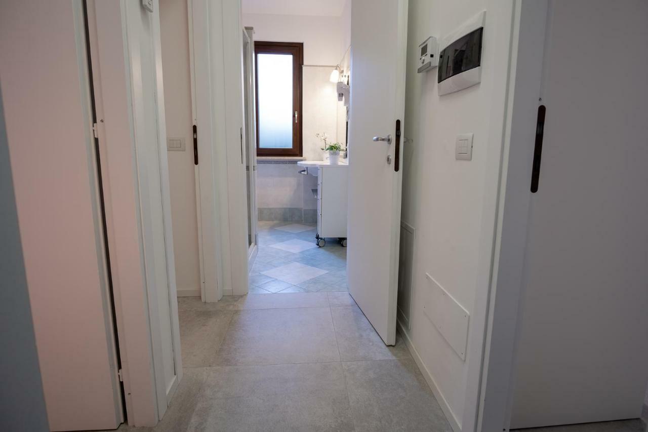 Casa Mary Due - Trilocale Con Giardino Privato A Due Passi Dal Lago Sirmione Exteriér fotografie